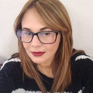 Meet your Posher, Rosario